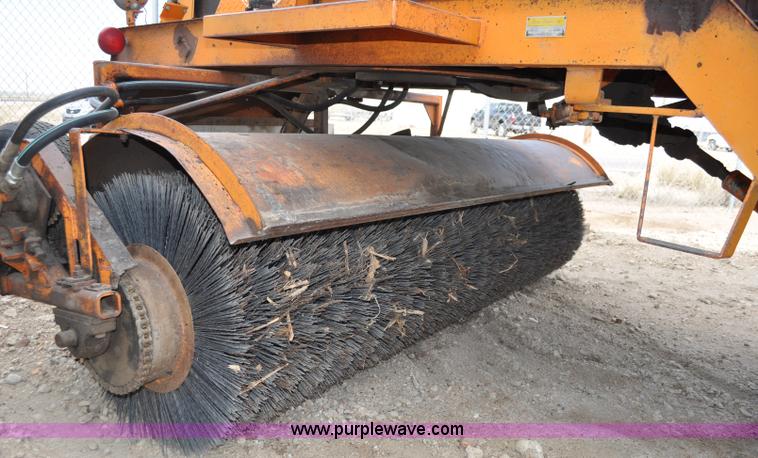 image for item C3021 Broce D-9 broom