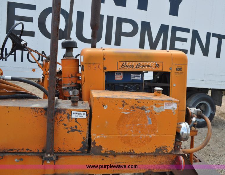 image for item C3021 Broce D-9 broom