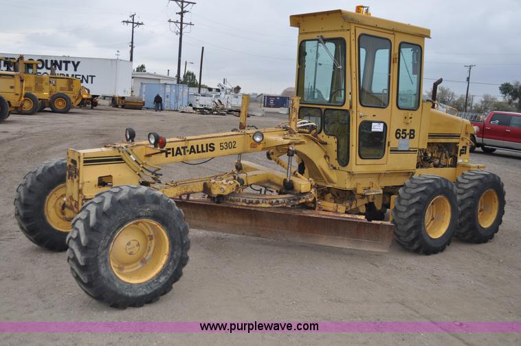 image for item C3022 Fiat-Allis 65B motor grader