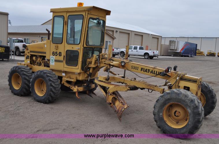 image for item C3022 Fiat-Allis 65B motor grader