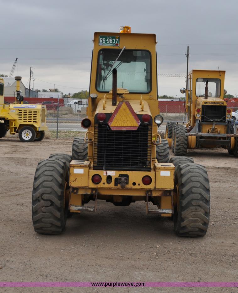 image for item C3022 Fiat-Allis 65B motor grader