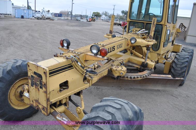 image for item C3022 Fiat-Allis 65B motor grader