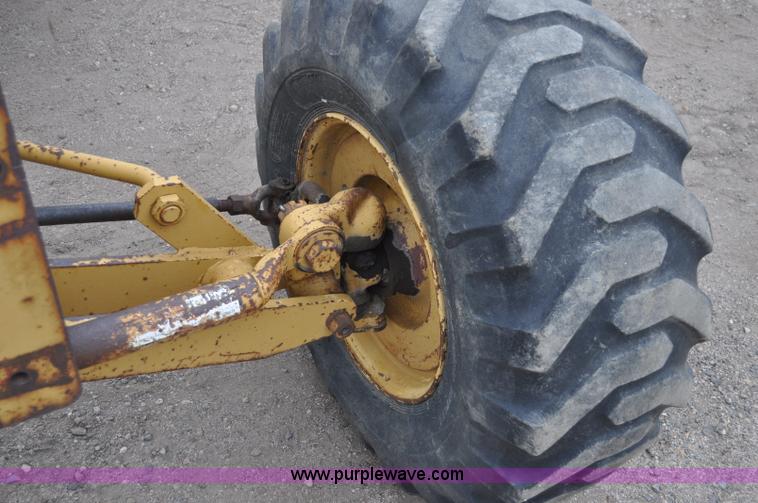 image for item C3022 Fiat-Allis 65B motor grader