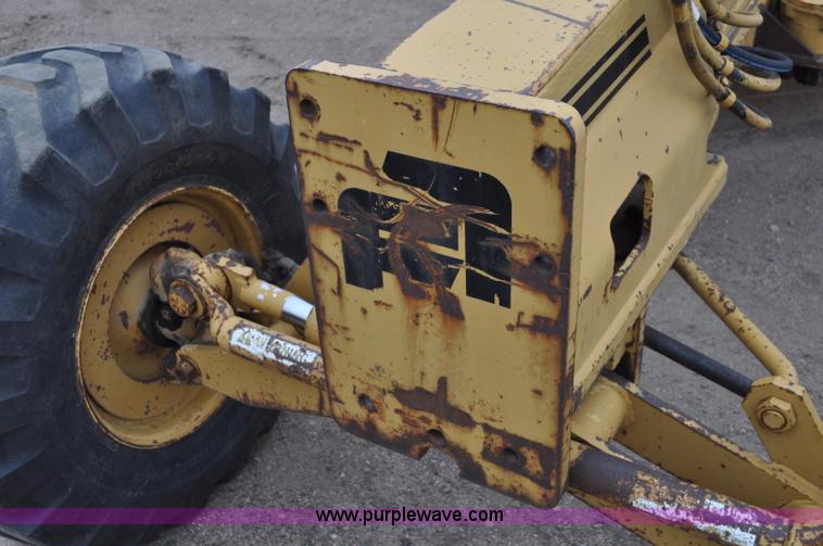 image for item C3022 Fiat-Allis 65B motor grader