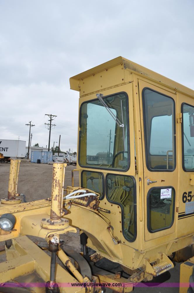 image for item C3022 Fiat-Allis 65B motor grader