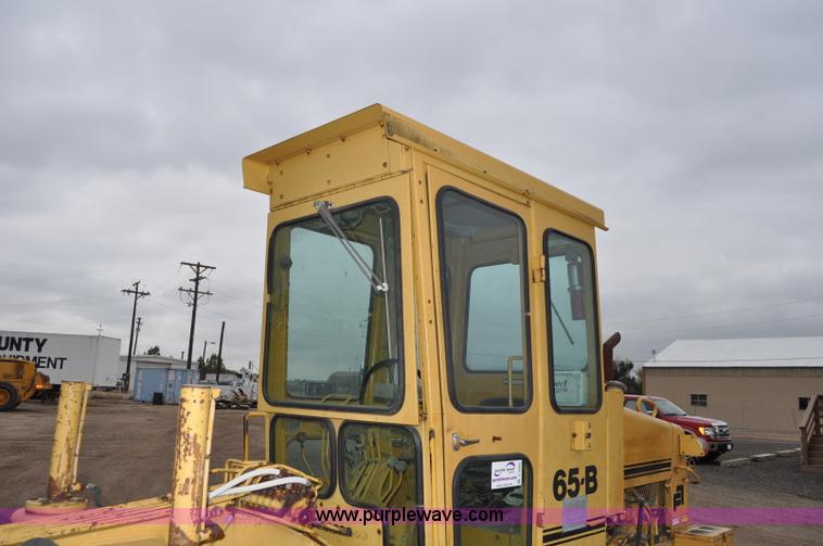 image for item C3022 Fiat-Allis 65B motor grader