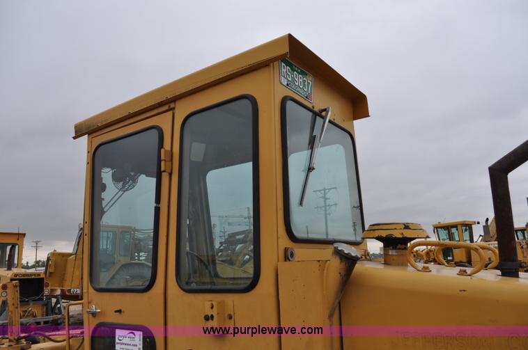 image for item C3022 Fiat-Allis 65B motor grader