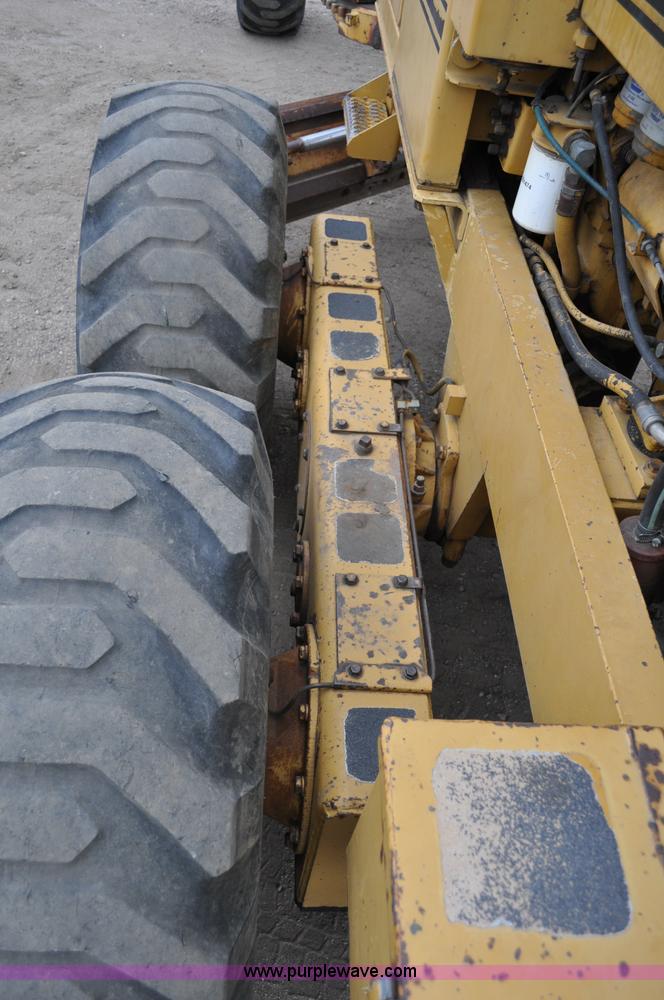 image for item C3022 Fiat-Allis 65B motor grader