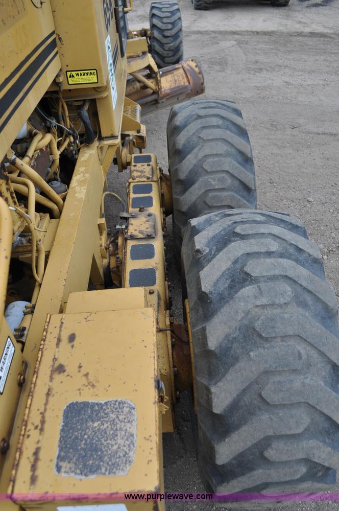 image for item C3022 Fiat-Allis 65B motor grader