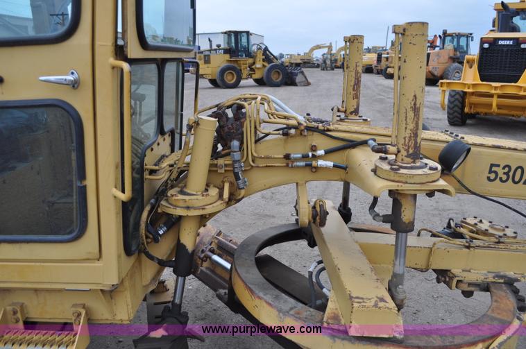 image for item C3022 Fiat-Allis 65B motor grader