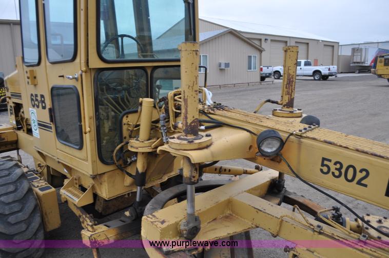 image for item C3022 Fiat-Allis 65B motor grader