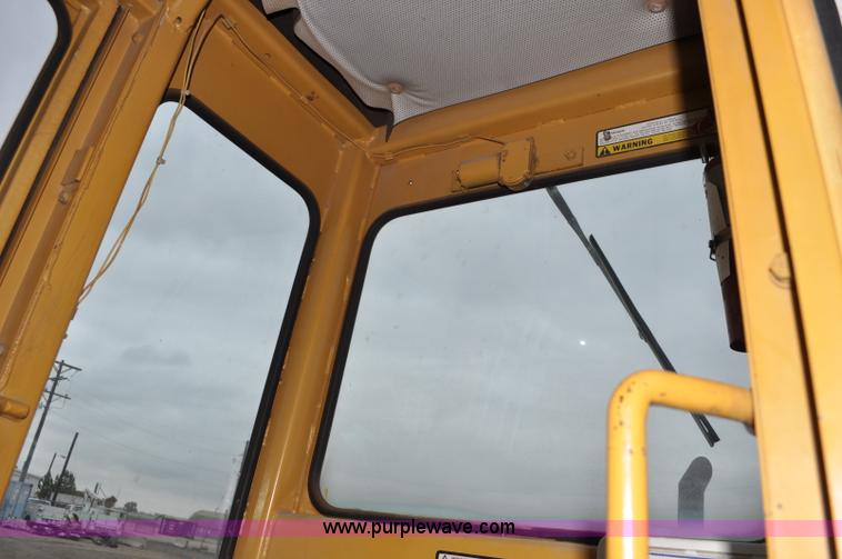 image for item C3022 Fiat-Allis 65B motor grader