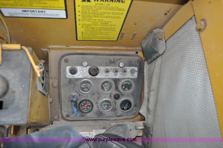 image for item C3022 Fiat-Allis 65B motor grader