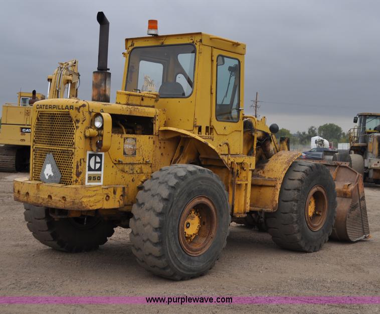 image for item C3024 1970 Caterpillar 950 wheel loader