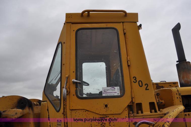 image for item C3024 1970 Caterpillar 950 wheel loader