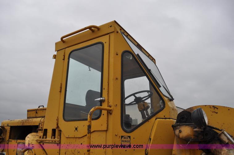 image for item C3024 1970 Caterpillar 950 wheel loader