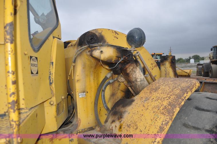 image for item C3024 1970 Caterpillar 950 wheel loader