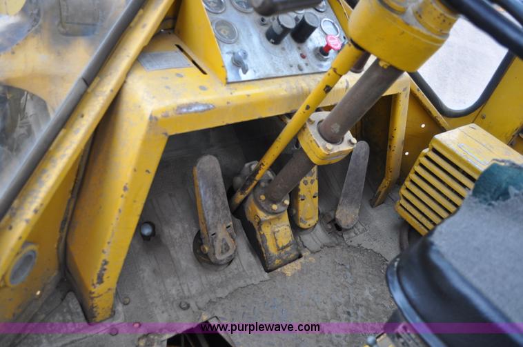 image for item C3024 1970 Caterpillar 950 wheel loader