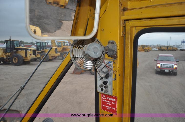 image for item C3024 1970 Caterpillar 950 wheel loader