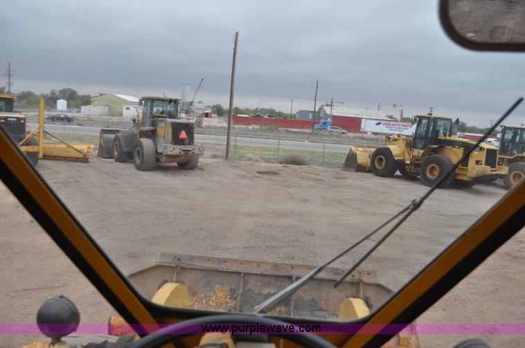 image for item C3024 1970 Caterpillar 950 wheel loader