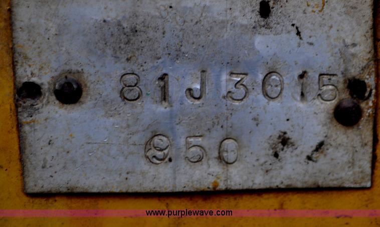 image for item C3024 1970 Caterpillar 950 wheel loader