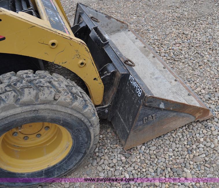 image for item C3025 2008 Caterpillar 226B skid steer