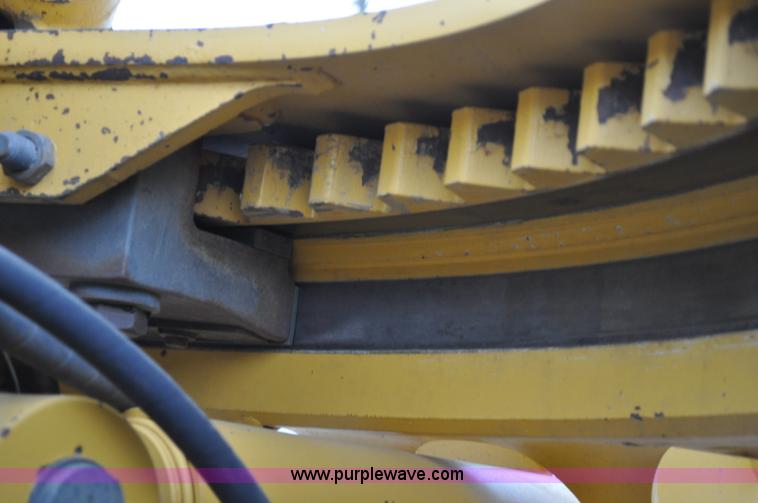 image for item C3027 2004 John Deere 772CH II motor grader