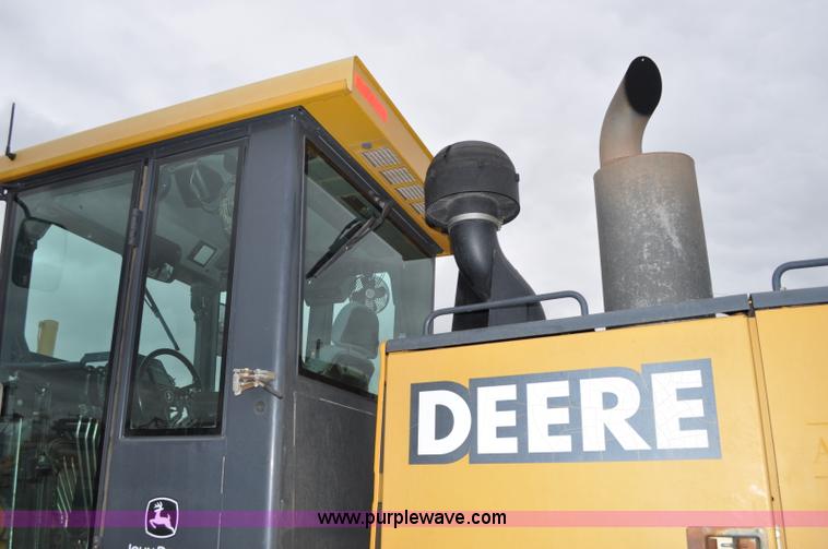 image for item C3027 2004 John Deere 772CH II motor grader