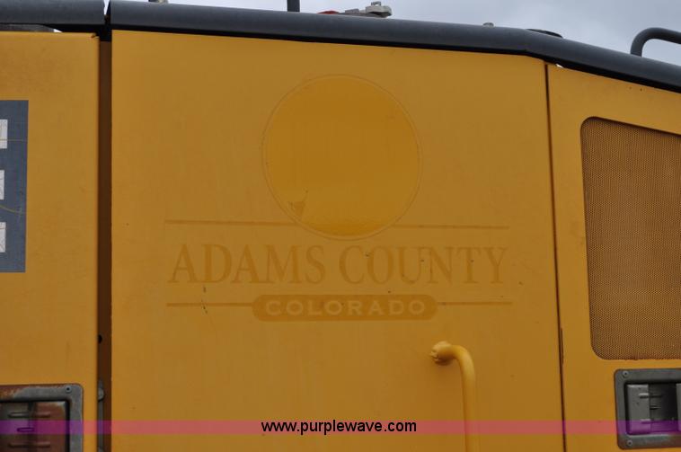 image for item C3027 2004 John Deere 772CH II motor grader