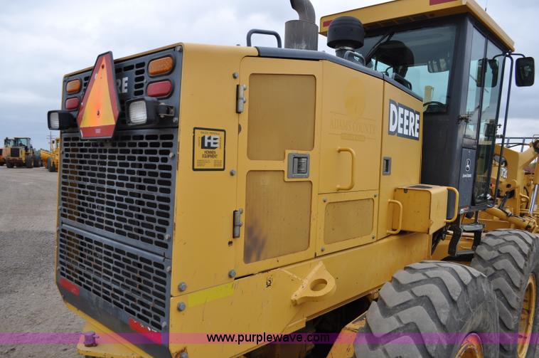 image for item C3027 2004 John Deere 772CH II motor grader