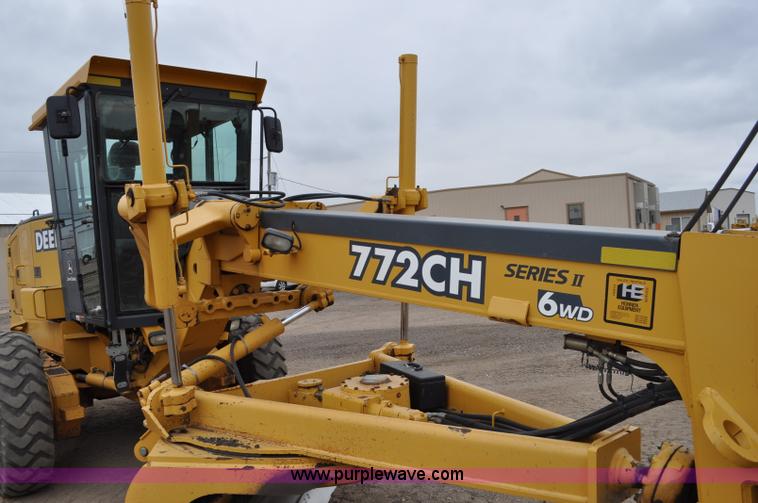 image for item C3027 2004 John Deere 772CH II motor grader