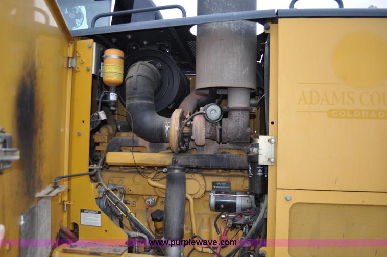 image for item C3027 2004 John Deere 772CH II motor grader