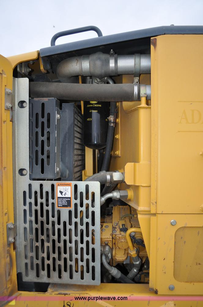 image for item C3027 2004 John Deere 772CH II motor grader