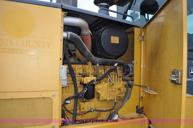 image for item C3027 2004 John Deere 772CH II motor grader