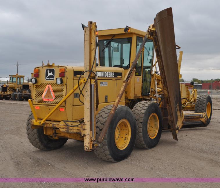 image for item C3028 John Deere 772BH motor grader