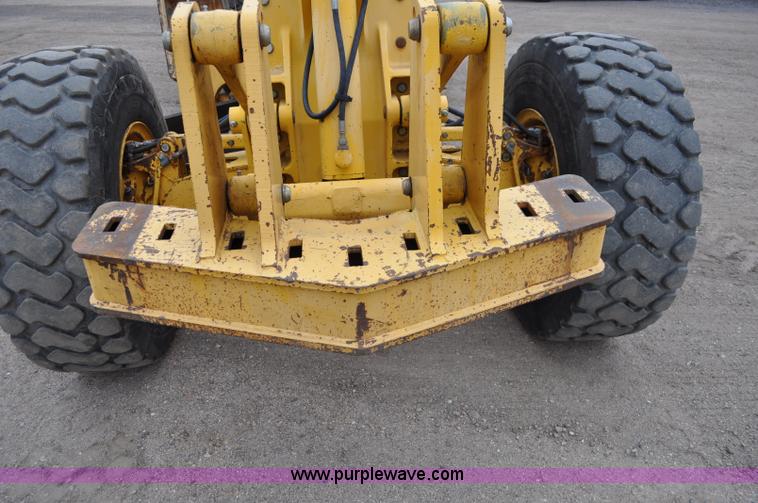 image for item C3028 John Deere 772BH motor grader