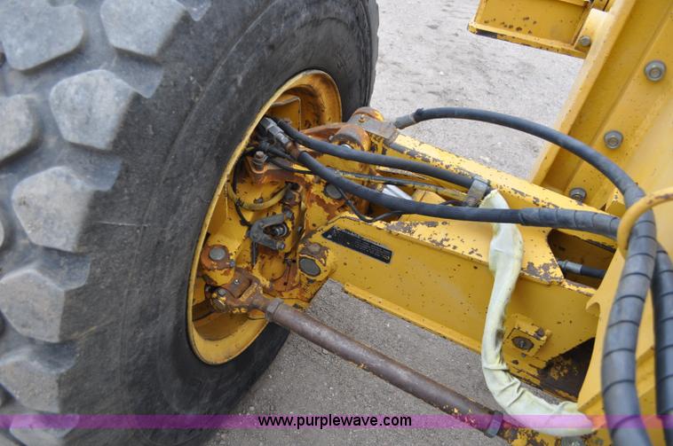 image for item C3028 John Deere 772BH motor grader