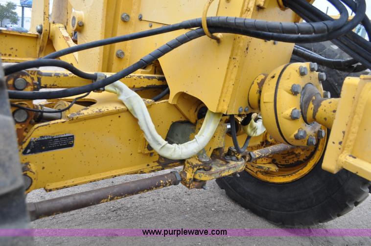 image for item C3028 John Deere 772BH motor grader