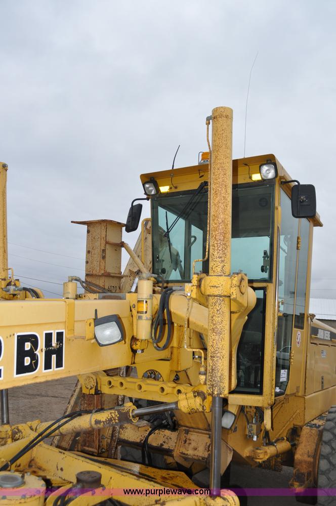 image for item C3028 John Deere 772BH motor grader