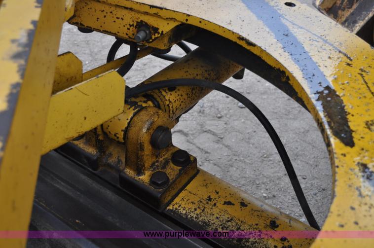 image for item C3028 John Deere 772BH motor grader