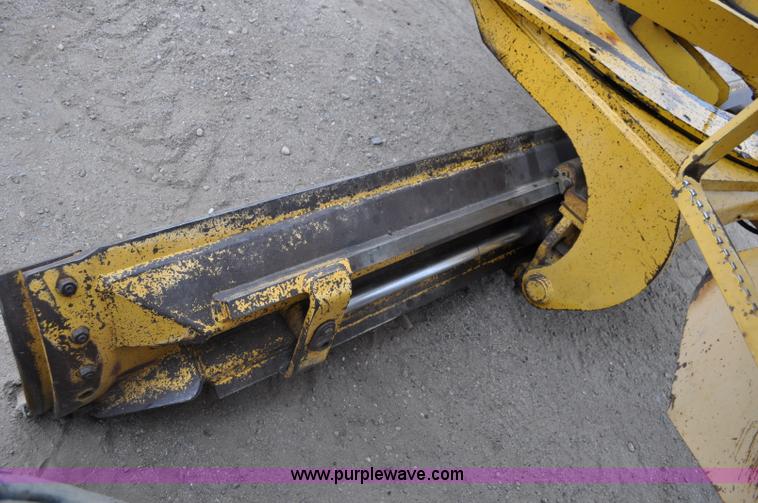 image for item C3028 John Deere 772BH motor grader