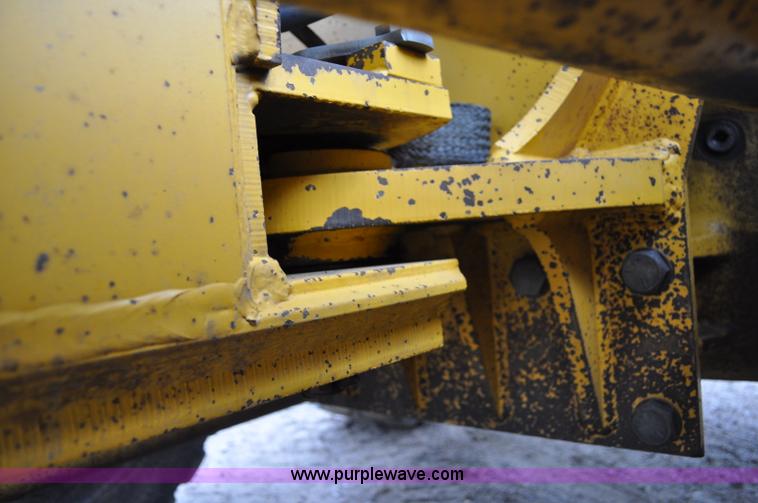 image for item C3028 John Deere 772BH motor grader