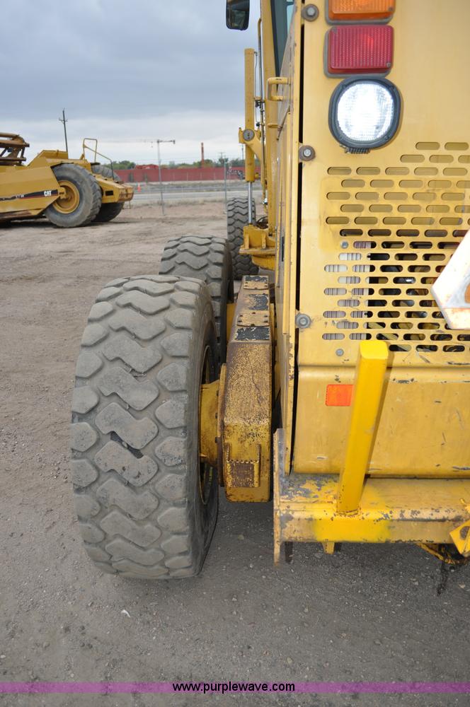 image for item C3028 John Deere 772BH motor grader