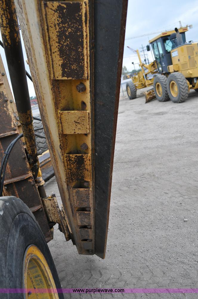 image for item C3028 John Deere 772BH motor grader