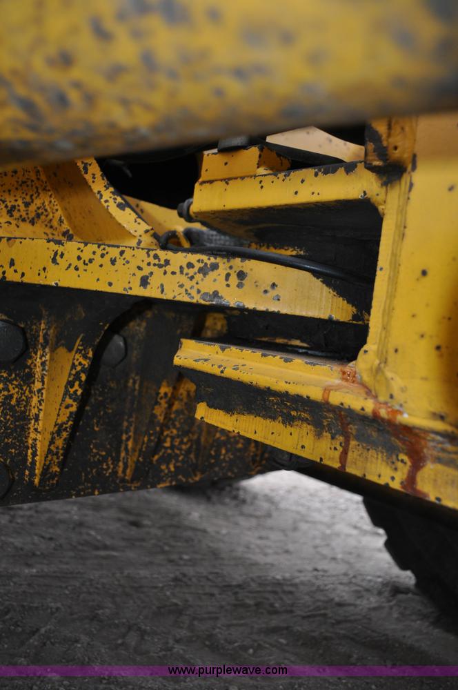 image for item C3028 John Deere 772BH motor grader