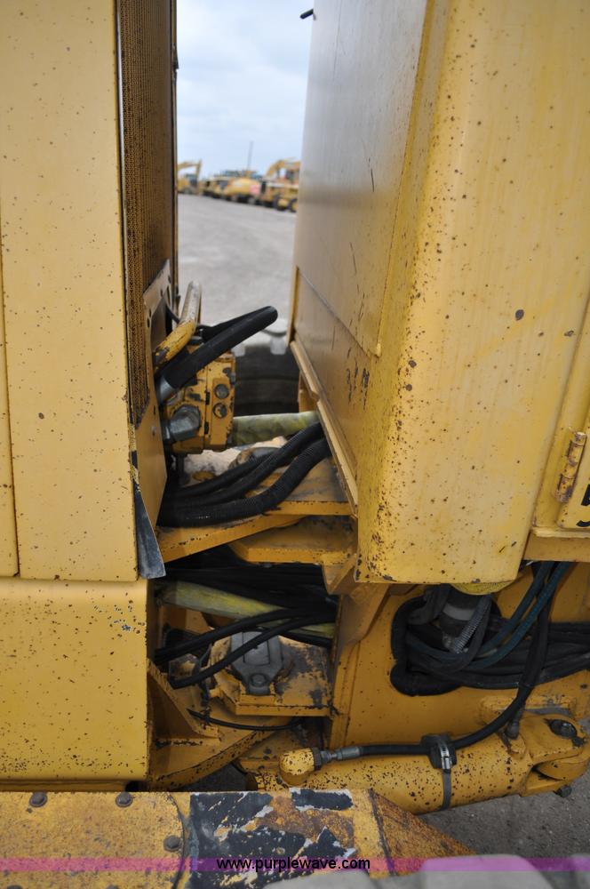 image for item C3028 John Deere 772BH motor grader