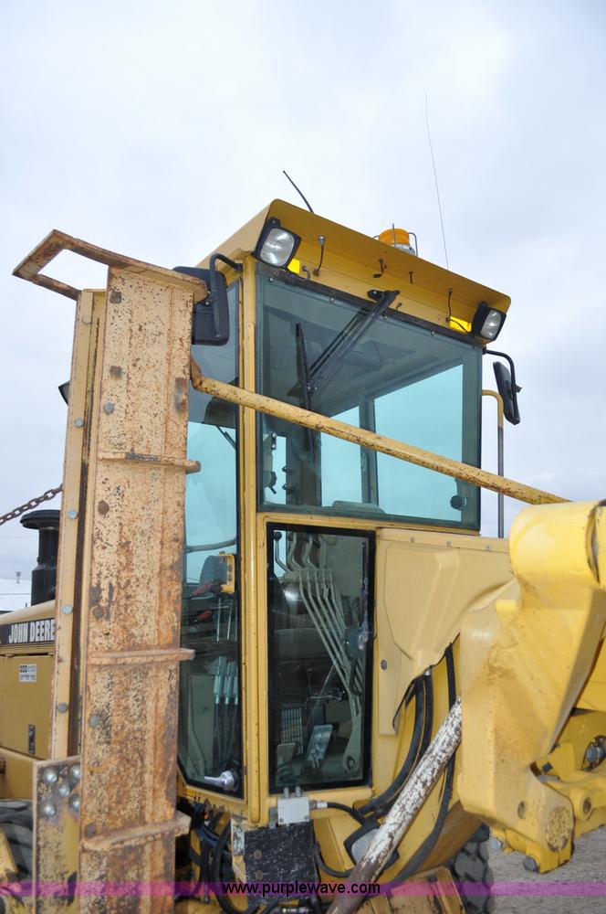 image for item C3028 John Deere 772BH motor grader