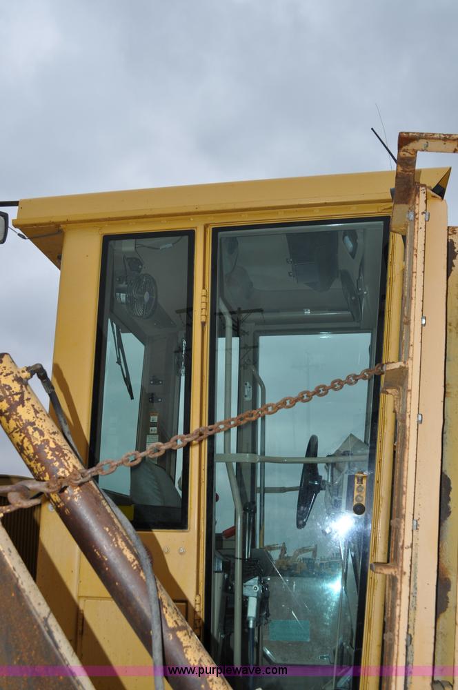 image for item C3028 John Deere 772BH motor grader