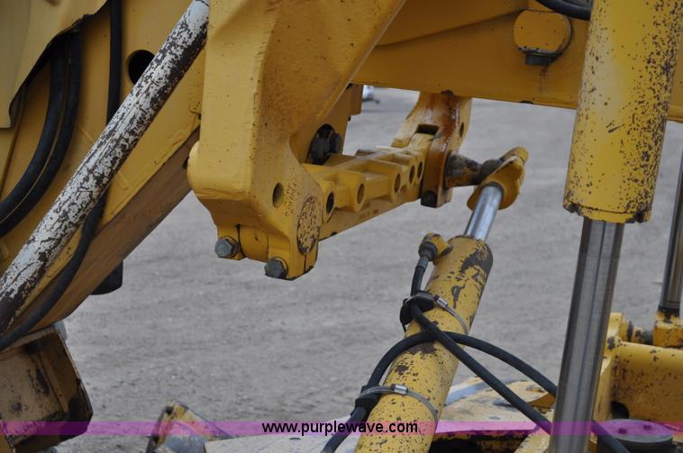 image for item C3028 John Deere 772BH motor grader