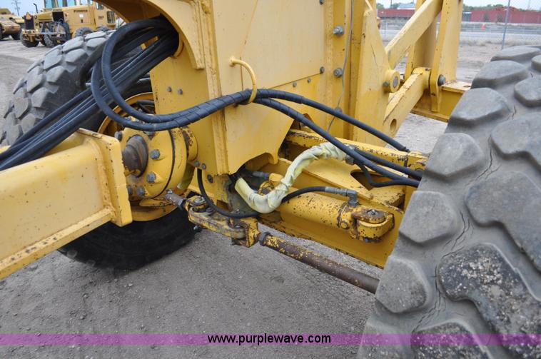 image for item C3028 John Deere 772BH motor grader